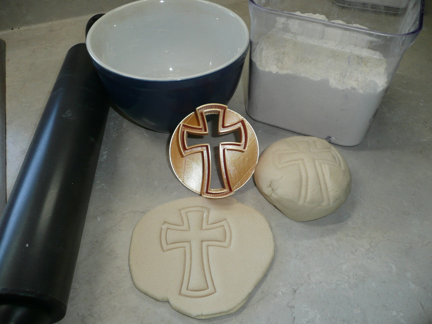 Cross Set Of 2 Sizes Concha Cutters Bread Stamps Made In USA PR1823