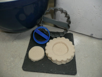 Circle Linzer Jam Filled Cookies Set Of 2 Cookie Cutters USA PR1861
