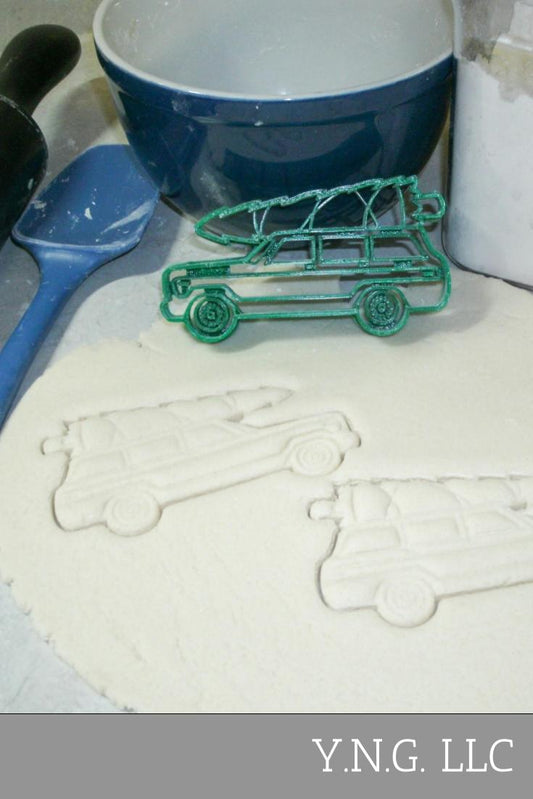 Vintage Classic Station Wagon With Christmas Tree Cookie Cutter USA PR2243