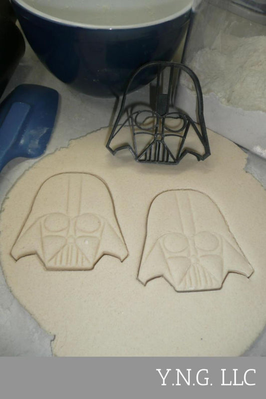 Darth Vader Head Helmet Star Wars Character Cookie Cutter USA PR4131