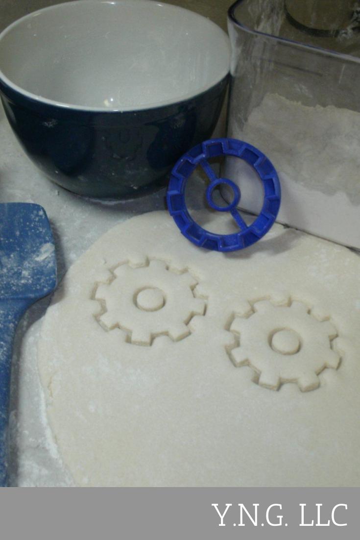 Gear Shape Steam Punk Retro Vintage Cookie Cutter Made In USA PR438