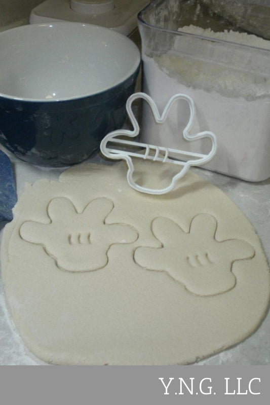 Mickey Mouse Glove Disney Cookie Cutter Made In USA PR471