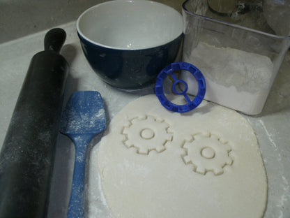 Gear Shape Steam Punk Retro Vintage Cookie Cutter Made In USA PR438