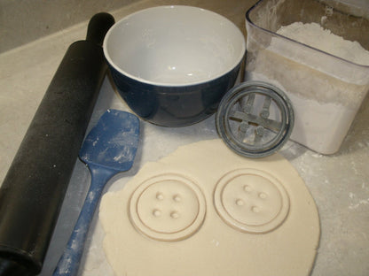Button Fastener Clothing Sewing Cookie Cutter Made In USA PR638