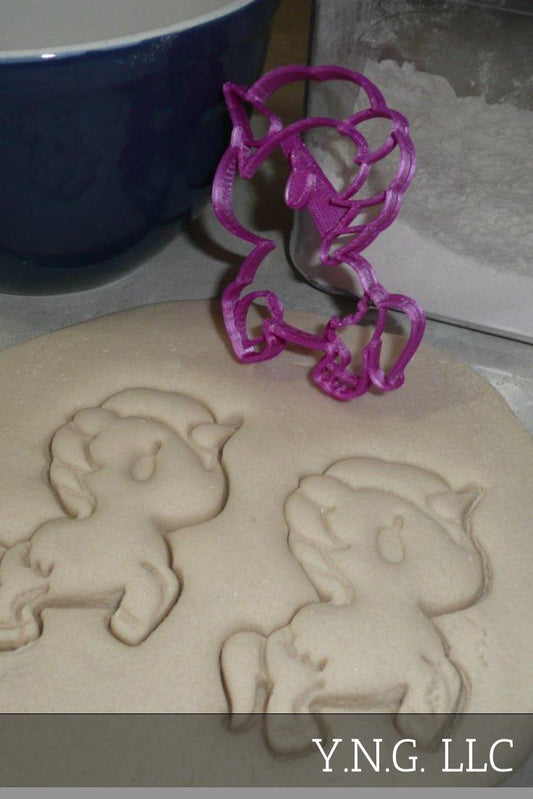 Unicorn Full Body Spiraling Horn Cookie Cutter Made In USA PR2382