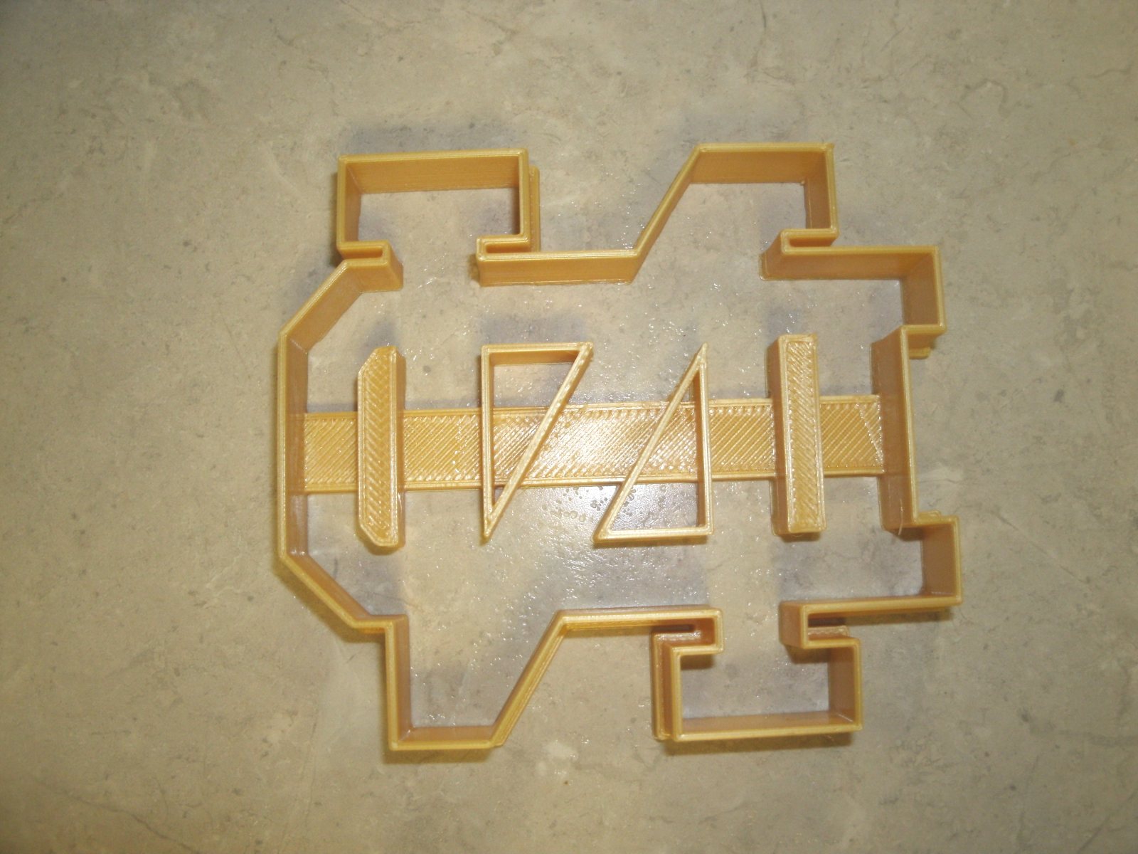 6x Notre Dame Sports Fondant Cutter Cupcake Topper 1.75 IN USA FD499