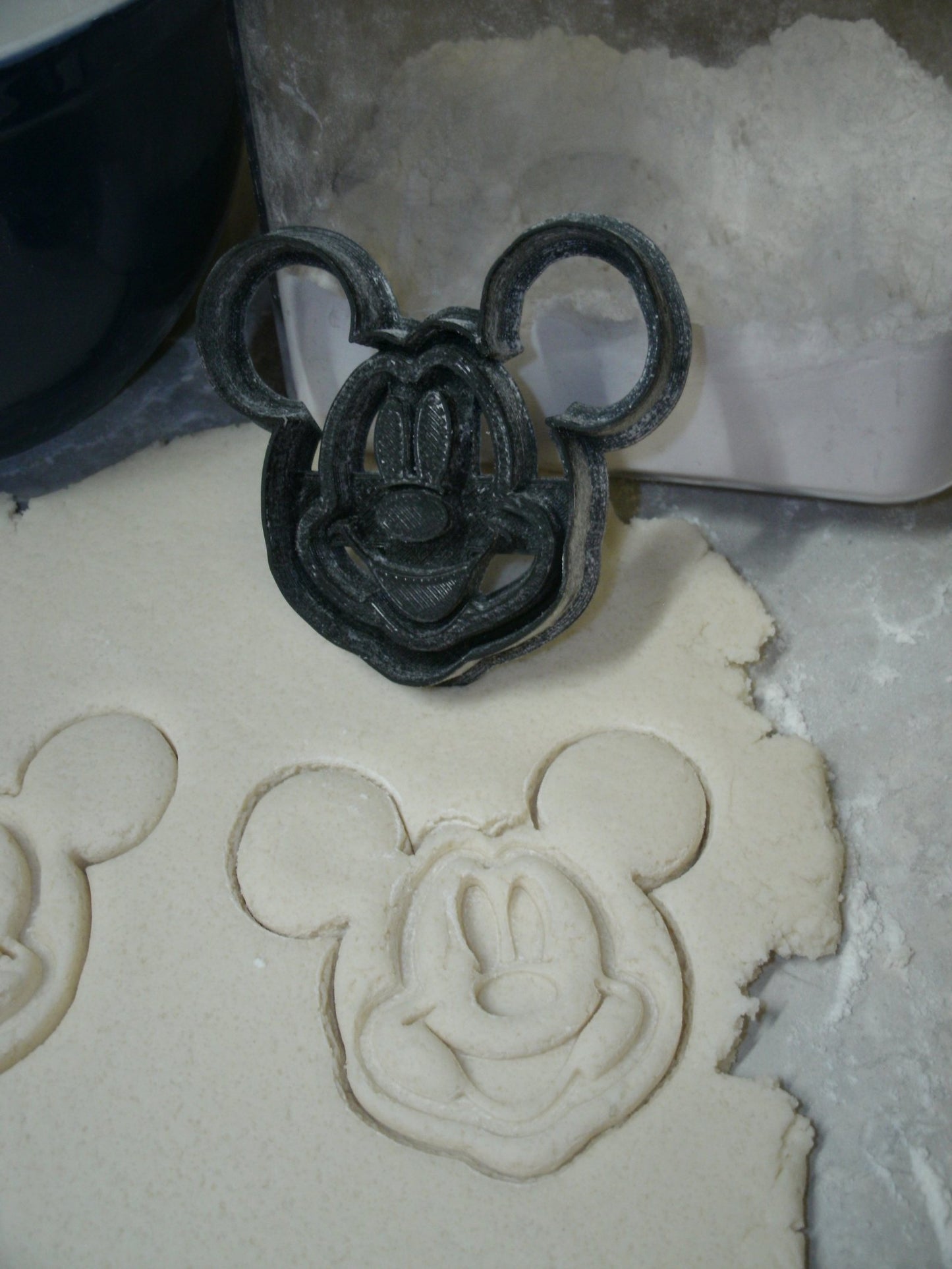 Mickey Mouse Face With Details Disney Cookie Cutter Made In USA PR758S