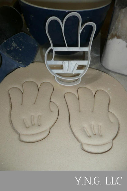Mickey Mouse Glove Number 3 Third Birthday Cookie Cutter Made In USA PR2878