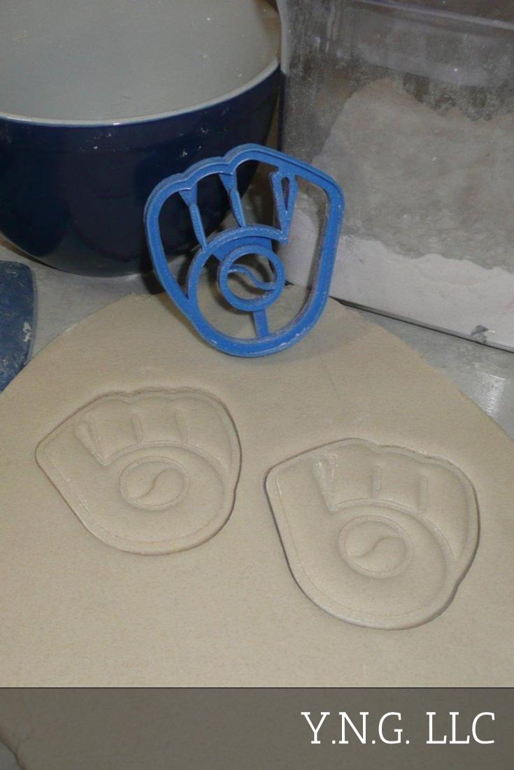 Milwaukee Brewers Glove MLB Baseball Cookie Cutter Made In USA PR2274