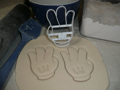 Mickey Mouse Glove Number 3 Third Birthday Cookie Cutter Made In USA PR2878
