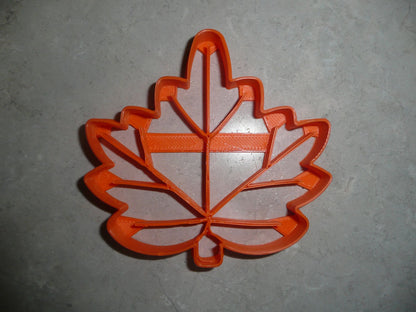 Maple Leaf Detailed Fall Autumn Canadian Symbol Cookie Cutter Made In USA PR2943