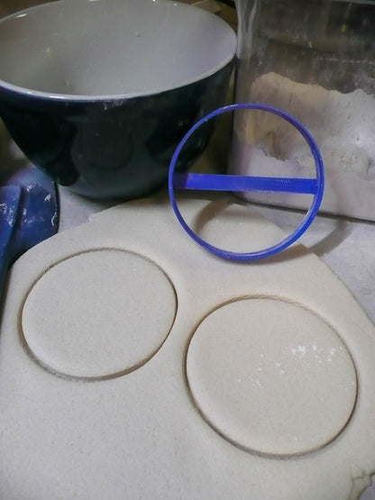 Round Circle Shape 3.5 Inch Diameter Cookie Cutter Made In USA PR3044