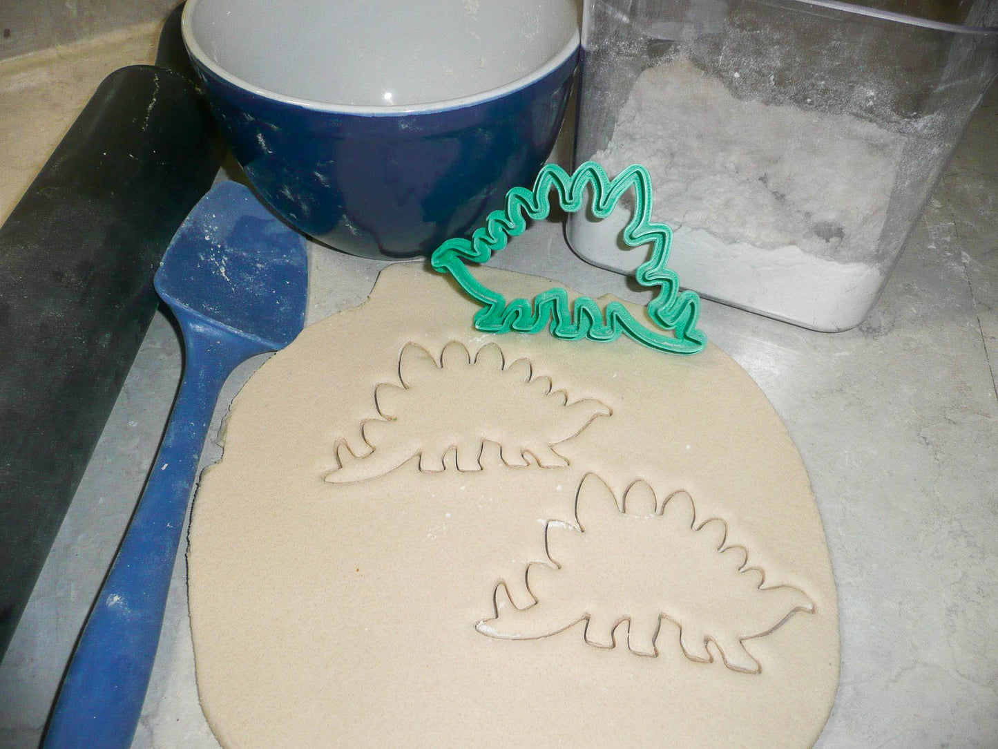 Stegosaurus Dinosaur Outline Spiked Dino Cookie Cutter Made In USA PR2131