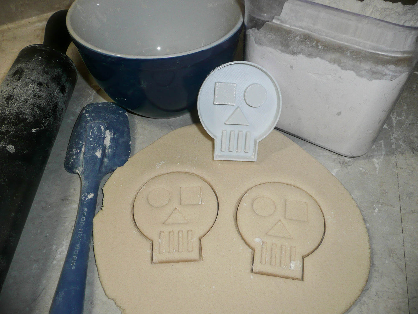 Skull Detailed Square And Round Eye Halloween Cookie Cutter Made In USA PR2140