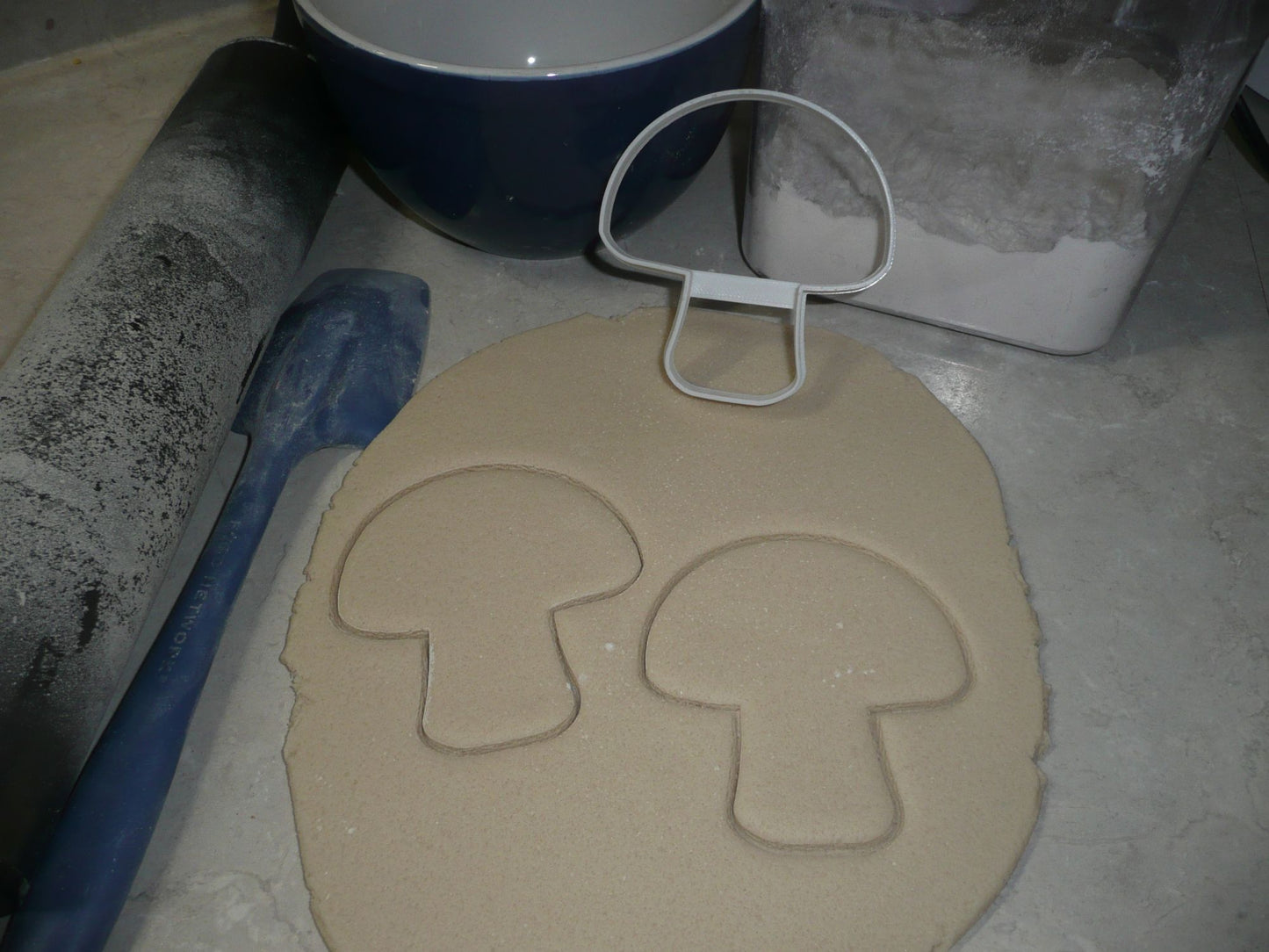 Mushroom Outline Toadstool Fungus Cookie Cutter Made In USA PR2142