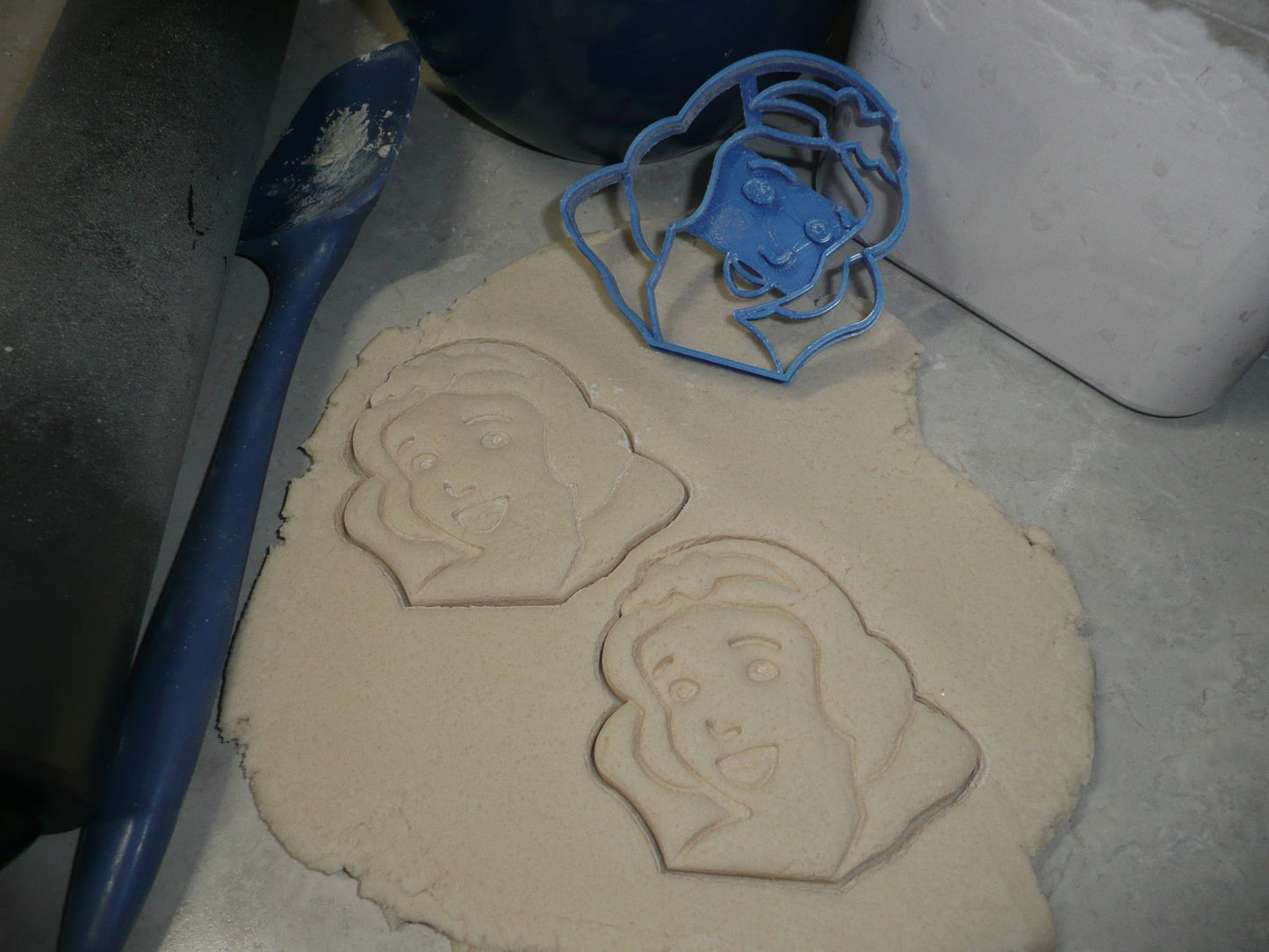 Snow White Face Detailed Animated Kids Movie Cookie Cutter Made In USA PR2920