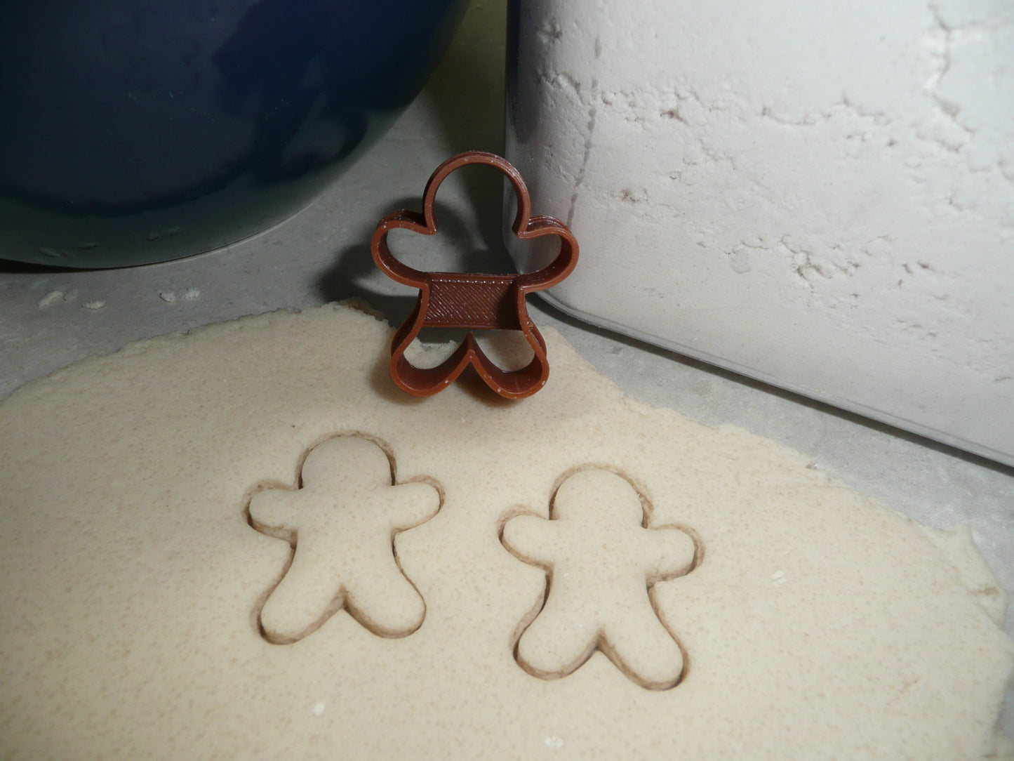 Gingerbread Man Linzer Jam Filled Cookies Set Of 2 Cookie Cutters USA PR1865