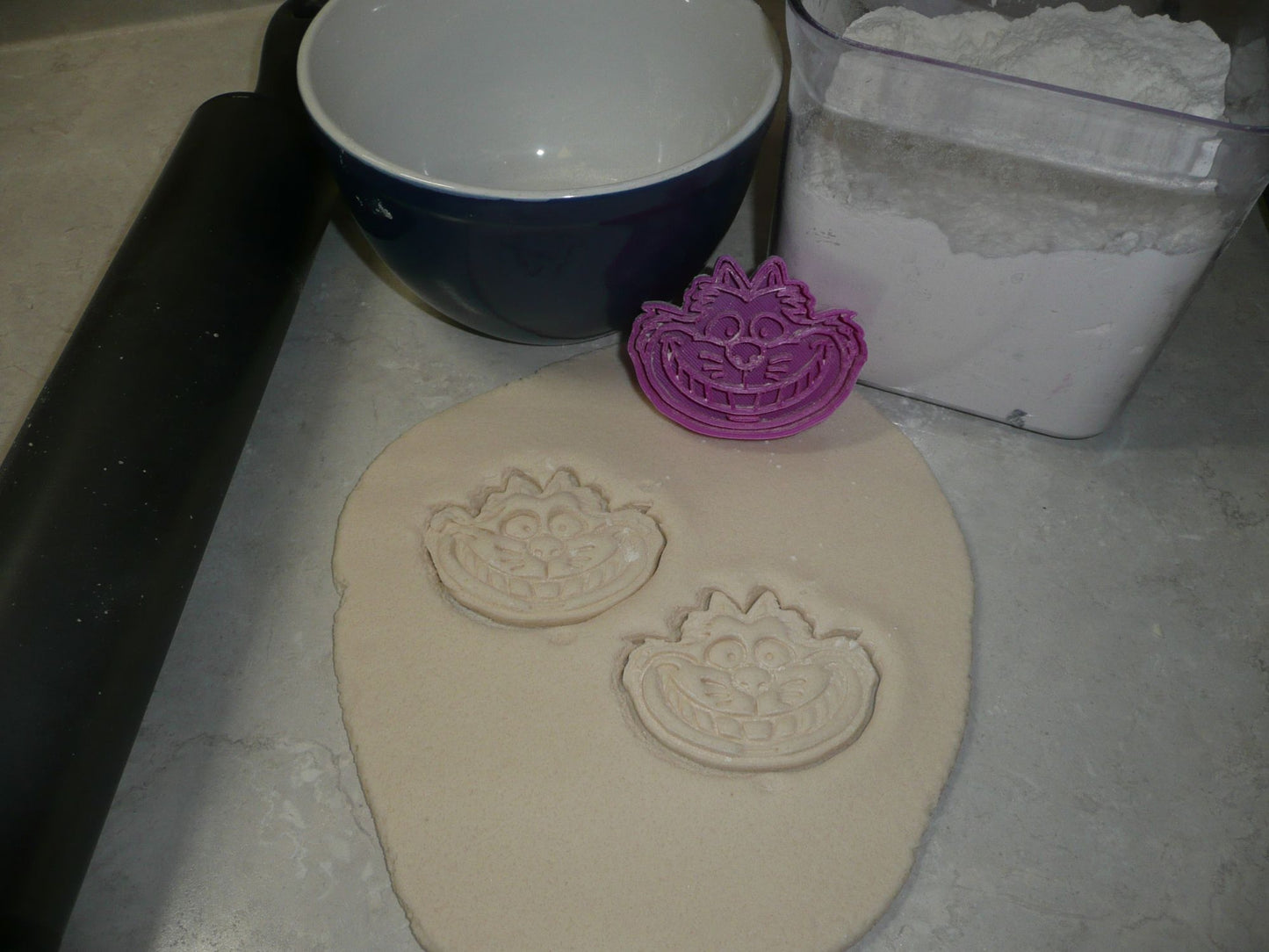 Cheshire Cat Alice Adventures In Wonderland Cookie Cutter Made In USA PR2297