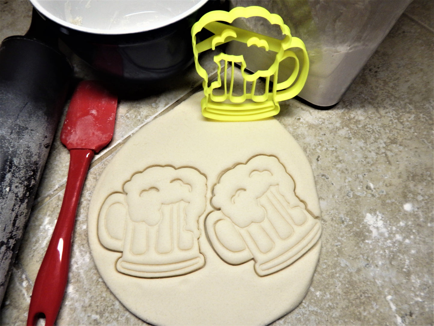 Beer Mug With Foam Alcoholic Beverage Cookie Cutter Made In USA PR2318