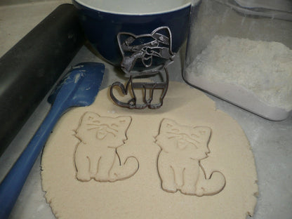 Yawning Smiling Cat Kitty Animal Cookie Cutter Made In USA PR2360