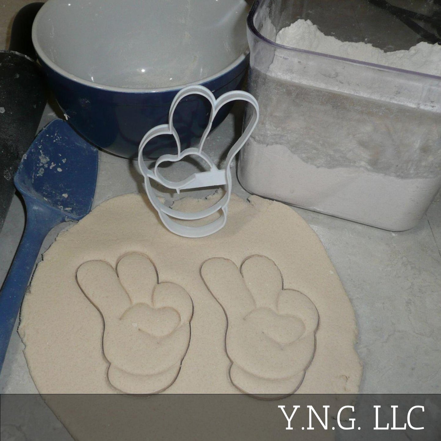 Mickey Mouse Glove Number 2 Second Birthday Cookie Cutter Made In USA PR2877