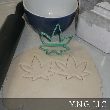 Cannabis Marijuana Hemp Leaf 3.5 Inch Outline Cookie Cutter Made In USA PR3041