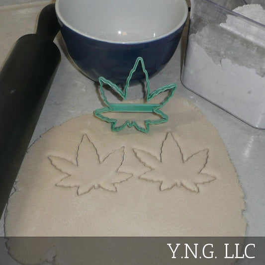 Cannabis Marijuana Hemp Leaf 3.5 Inch Outline Cookie Cutter Made In USA PR3041