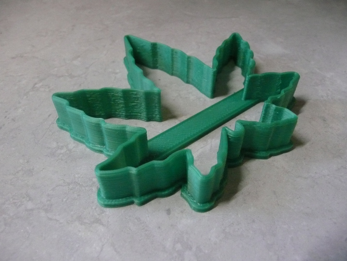 Cannabis Marijuana Hemp Leaf 3.5 Inch Outline Cookie Cutter Made In USA PR3041