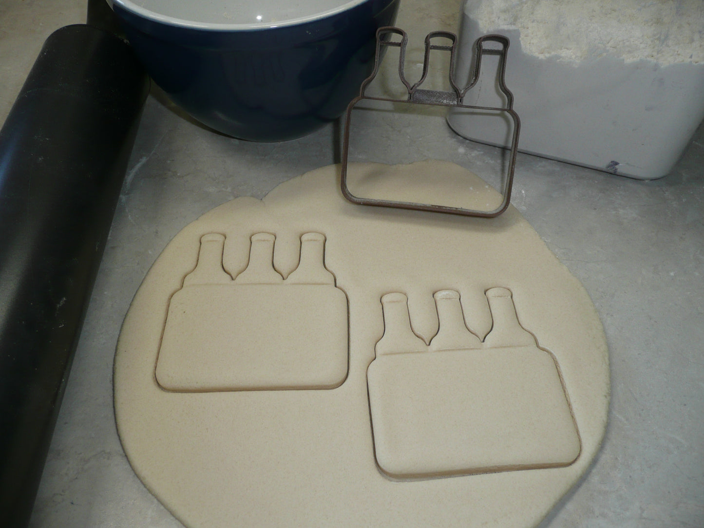 Vintage Style 6 Pack Soda Pop Bottles Cookie Cutter Made In USA PR5024
