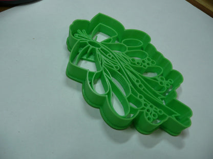 Hanging Mistletoe With Bow Christmas Cookie Cutter Made In USA PR5510