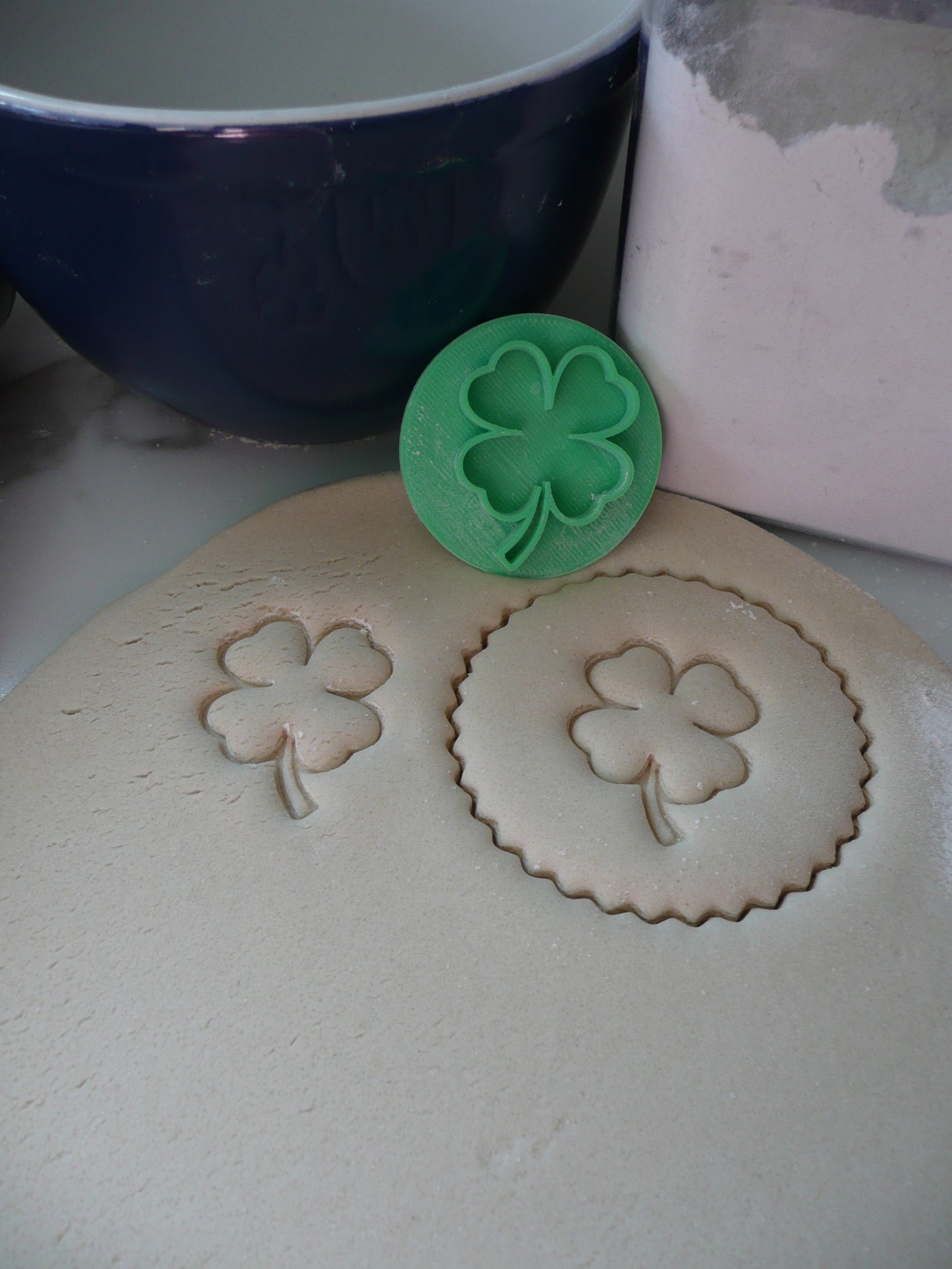 4 Leaf Clover Shamrock St Patricks Day Cookie Stamp Embosser Made In USA PR5519
