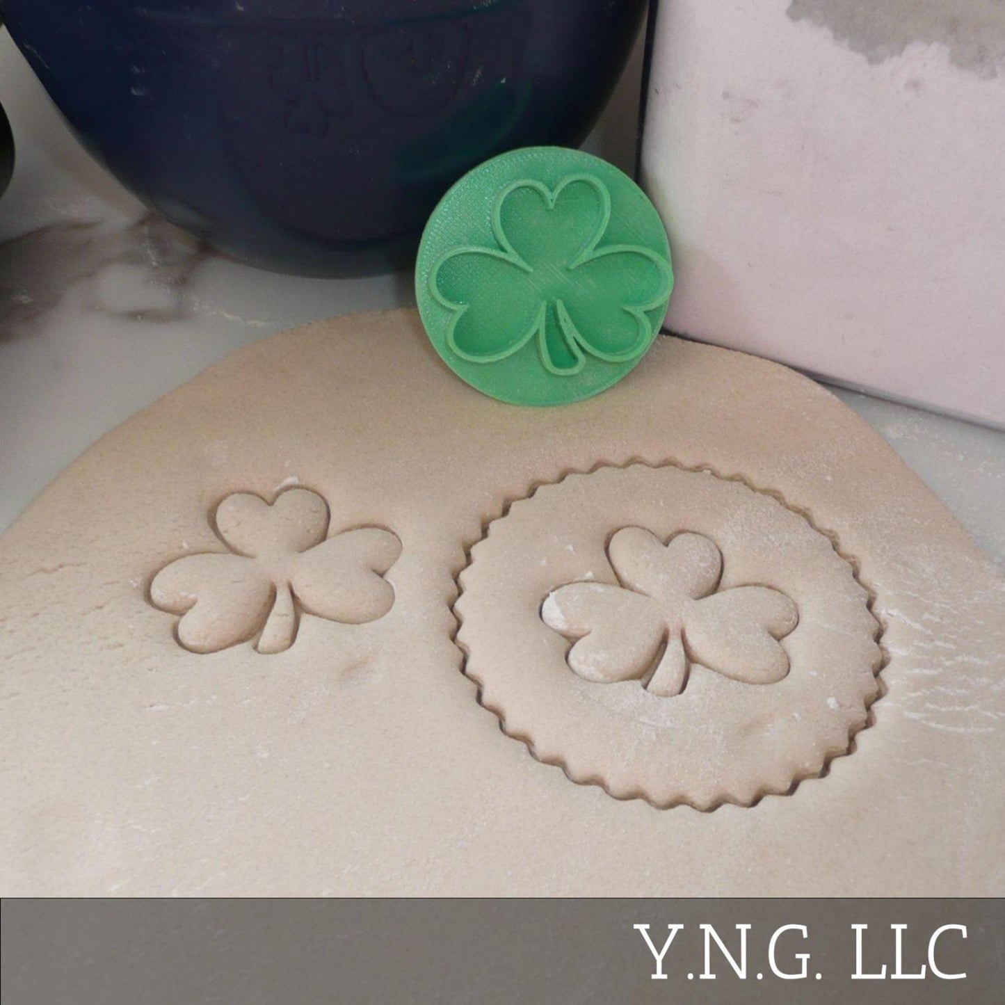 3 Leaf Clover Shamrock St Patricks Day Cookie Stamp Embosser Made In USA PR5520
