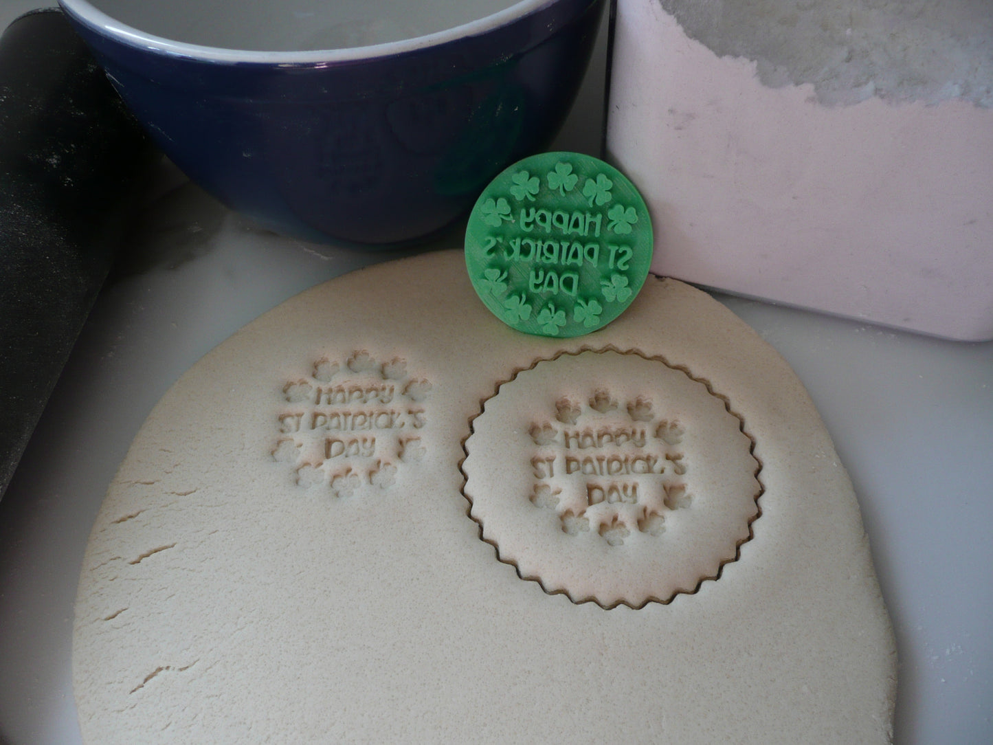 Happy St Patricks Day With Clovers Cookie Stamp Embosser Made In USA PR5521