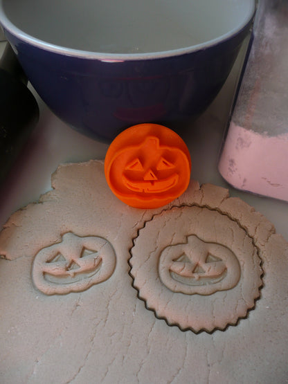 Jack O Lantern Halloween Pumpkin Cookie Stamp Embosser Made In USA PR5542