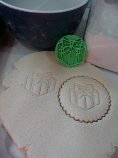 Christmas Present Shaped Cookie Stamp Embosser Made In USA PR5558