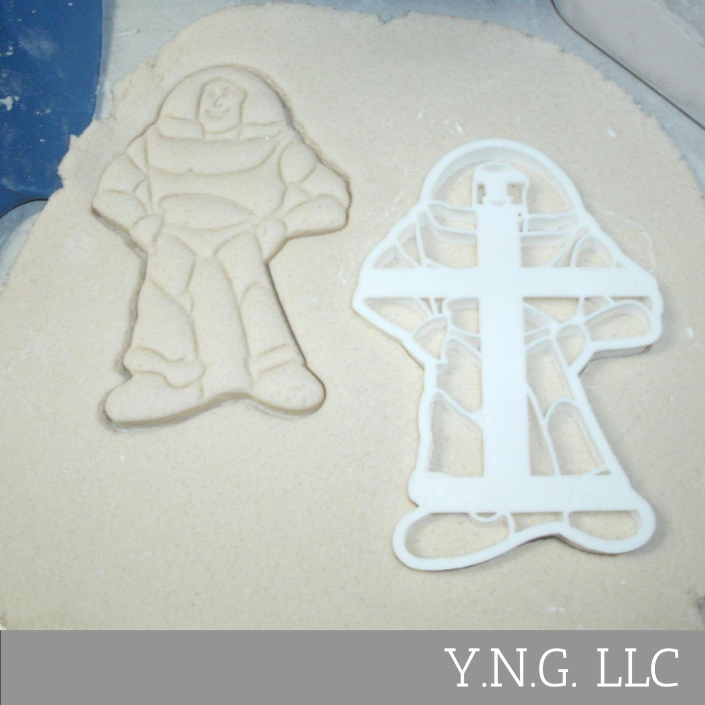 Buzz Lightyear Astronaut Toy Story Movie Cookie Cutter Made In USA PR725