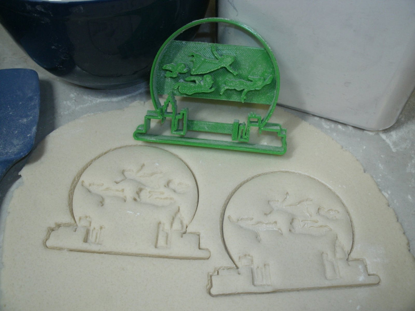 Peter Pan Flying Over the City Skyline Snowglobe Cookie Cutter Made In USA PR780