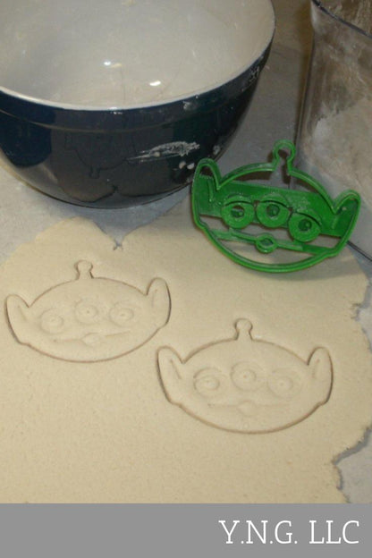 Alien Little Green Man Toy Story Movie Cookie Cutter Made In USA PR724