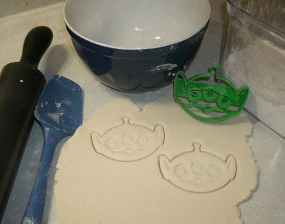 Alien Little Green Man Toy Story Movie Cookie Cutter Made In USA PR724