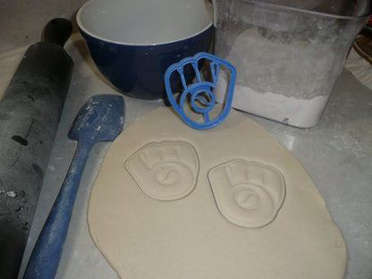 Milwaukee Brewers Glove MLB Baseball Cookie Cutter Made In USA PR2274