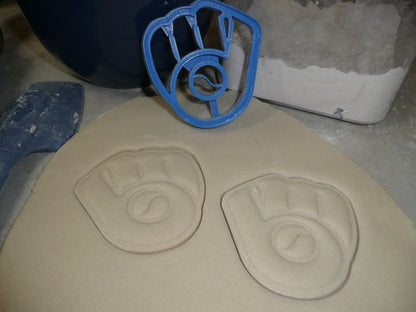 Milwaukee Brewers Glove MLB Baseball Cookie Cutter Made In USA PR2274