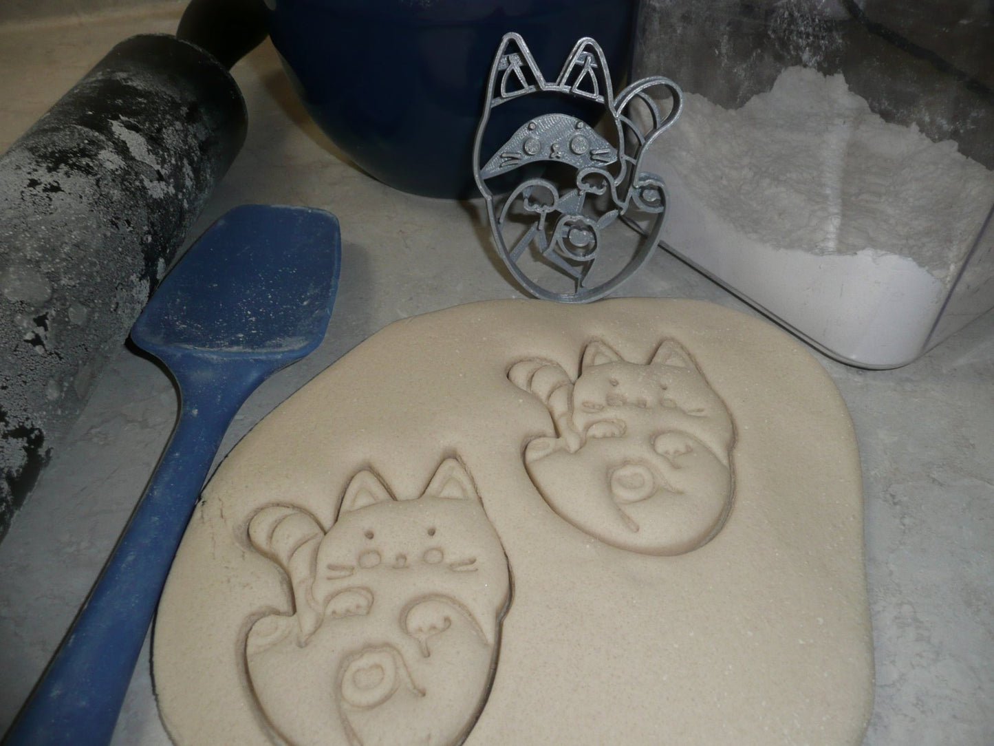 Cat Kitty Playing Playful Animal Cookie Cutter Made In USA PR2366