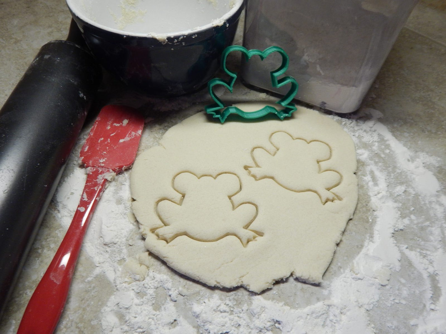 Frog Outline Pond Toad Amphibian Water Creature Cookie Cutter Made In USA PR2041