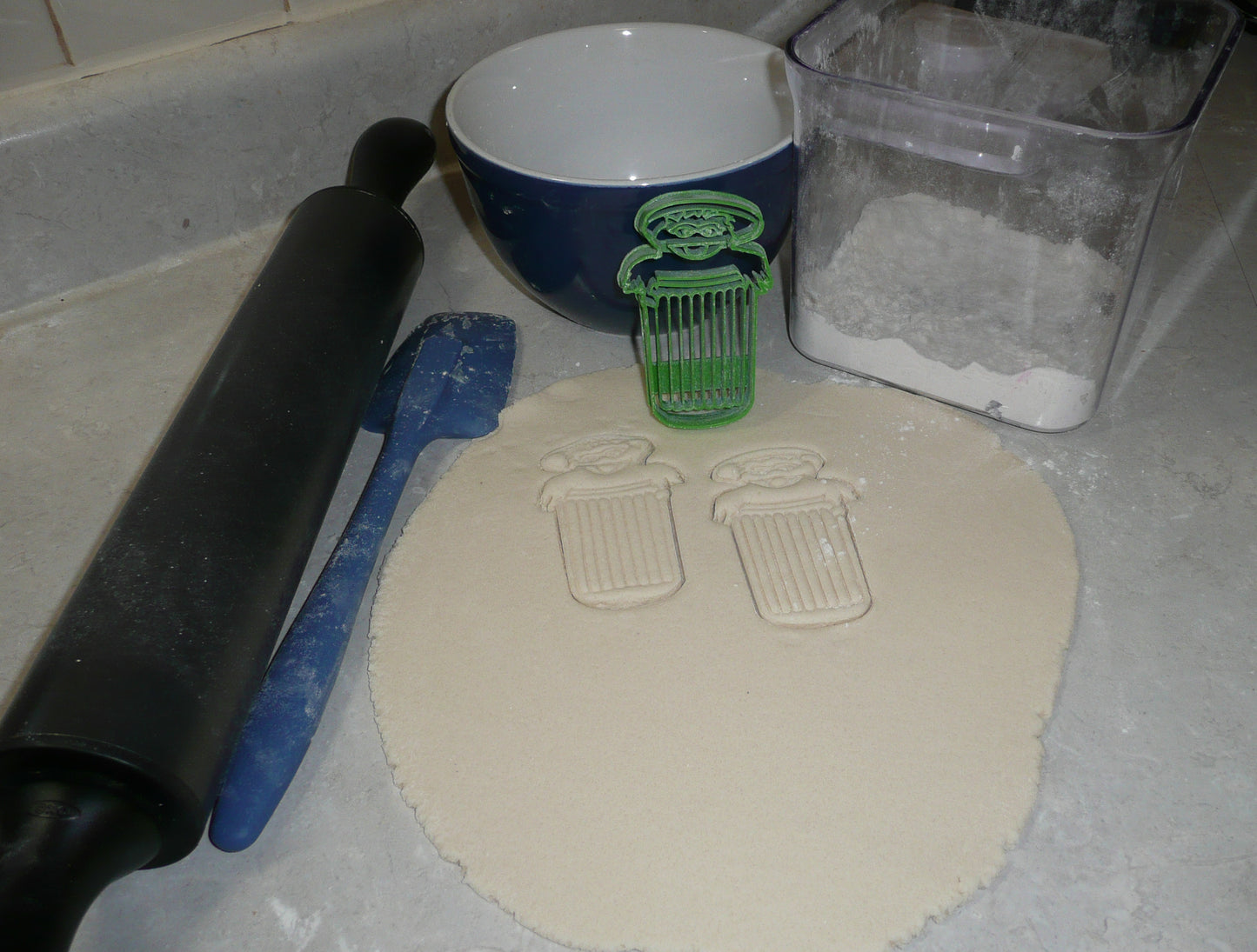 Oscar The Grouch Sesame Street Muppet Character Cookie Cutter Made In USA PR2013