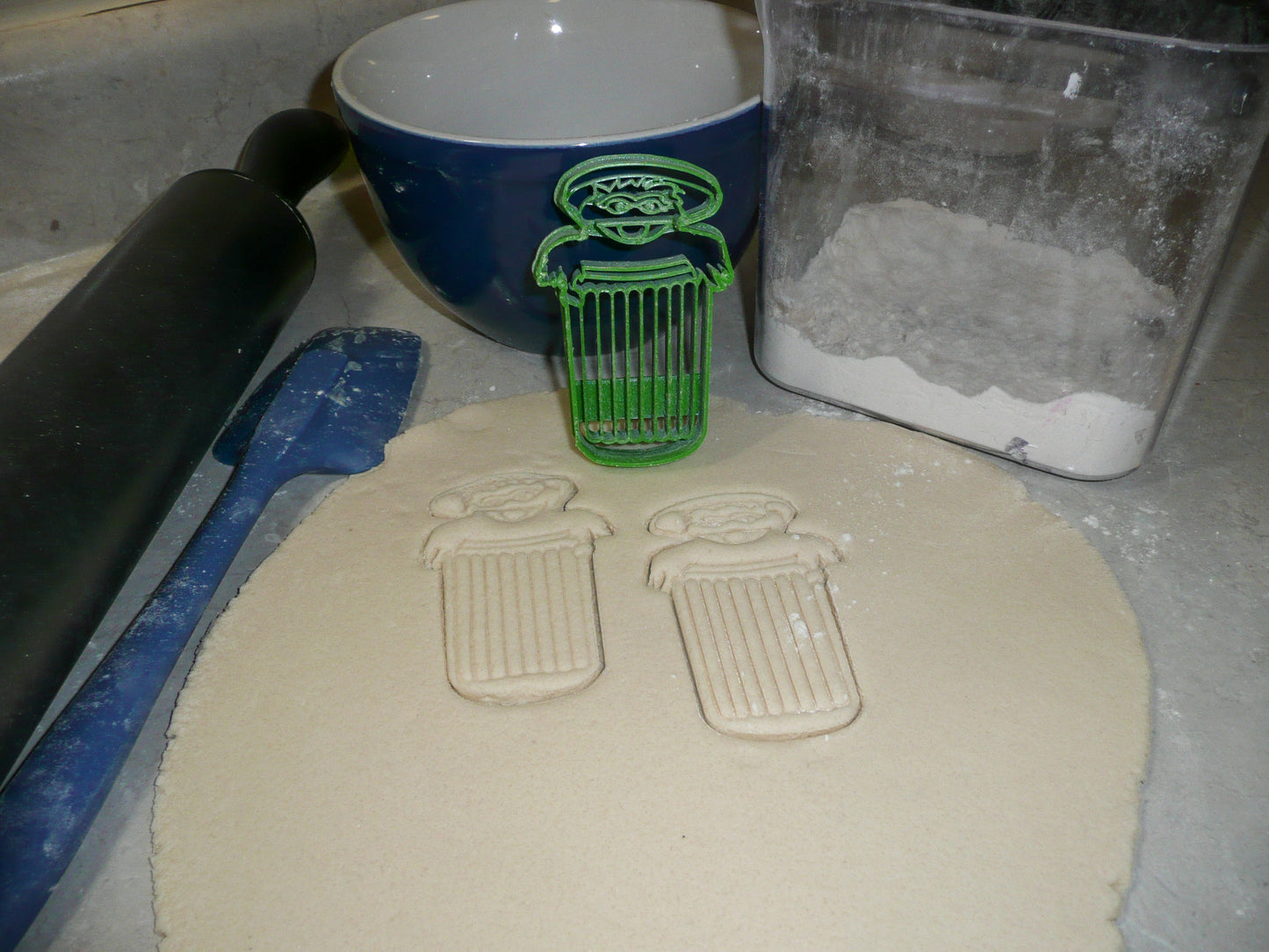 Oscar The Grouch Sesame Street Muppet Character Cookie Cutter Made In USA PR2013