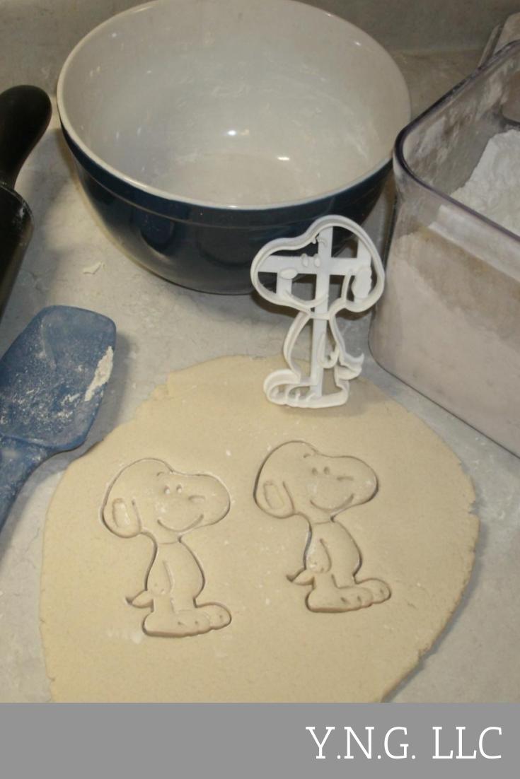 Snoopy Pet Beagle Peanuts Cartoon Character Cookie Cutter Made In USA PR615