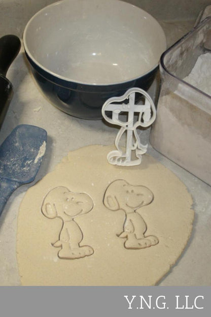 Snoopy Pet Beagle Peanuts Cartoon Character Cookie Cutter Made In USA PR615