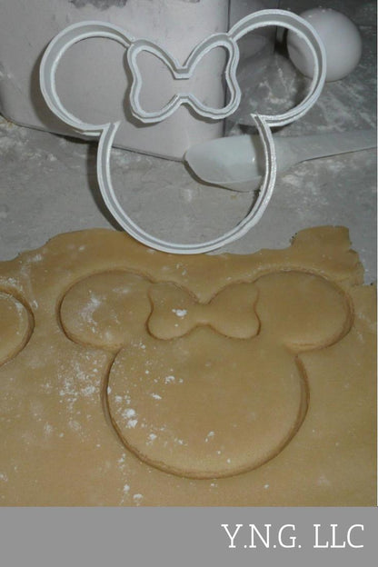 Minnie Mouse Head With Bow Disney Character Cookie Cutter USA PR308