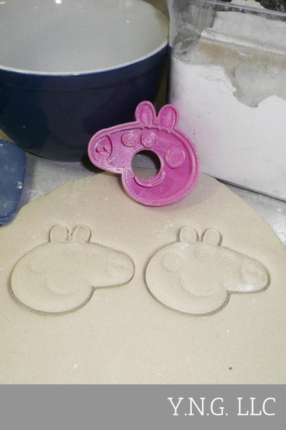 Peppa Pig Cartoon Novelty Character Baking Tool Cookie Cutter USA PR428