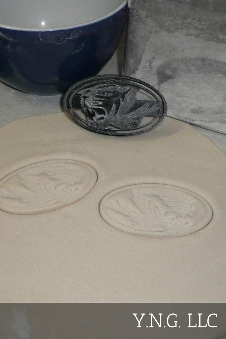 University Of Missouri Tigers Mizzou MU Logo Set Of 2 Cookie Cutters USA PR1256